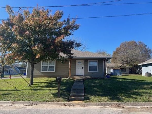 107 Church Street, Whitesboro, TX 76273