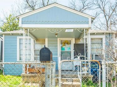 3111 Gulden Lane, Dallas, TX 75212
