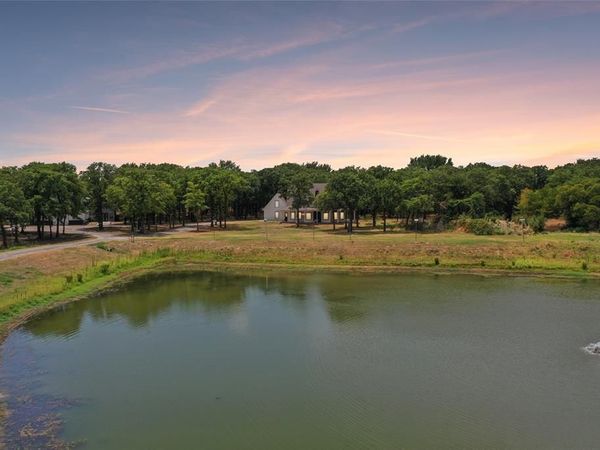 6586 Lone Star Lane, Aubrey, TX 76227