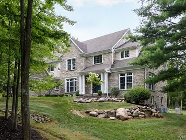 55 Grand View Trail, Orchard Park, NY 14127