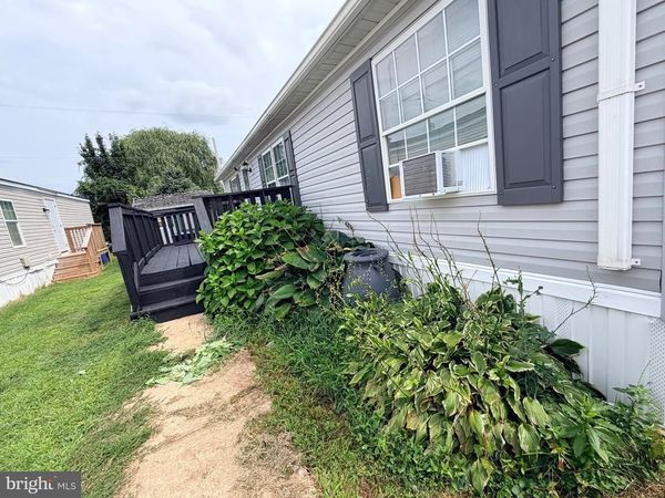 125 ERICA CIRCLE , HONEY BROOK, PA 19344