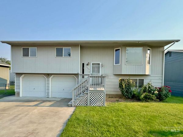 1929 Birch Ave, Lewiston, ID 83501