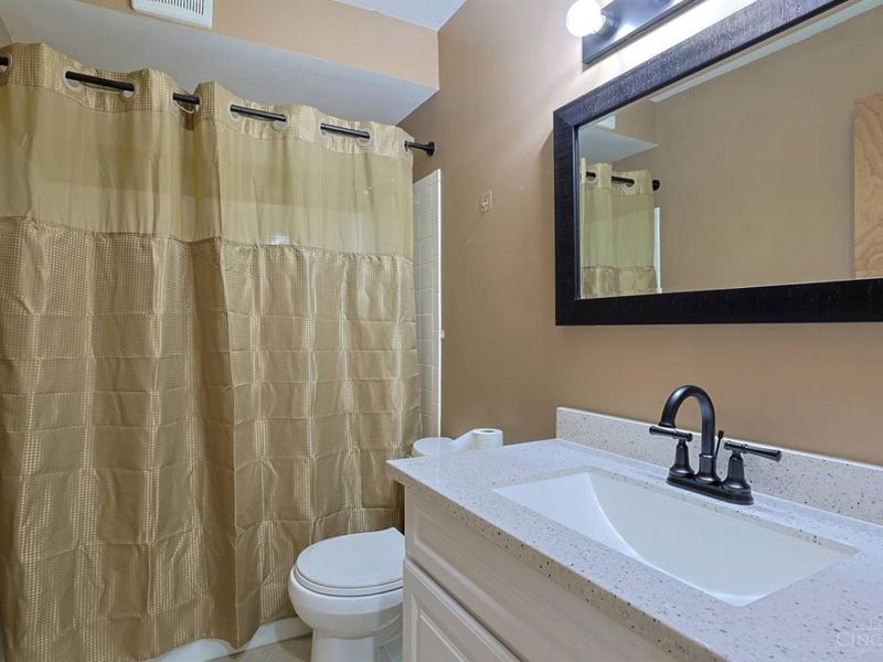 5982 Meadowcreek Drive, Unit 3, Miami Twp, OH 45150 Photo 16