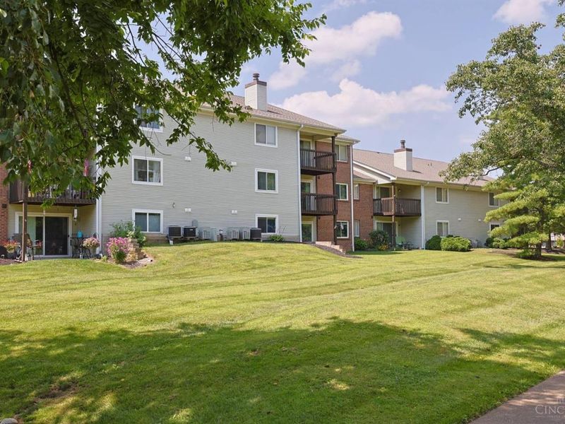 5982 Meadowcreek Drive, Unit 3, Miami Twp, OH 45150 Photo 21