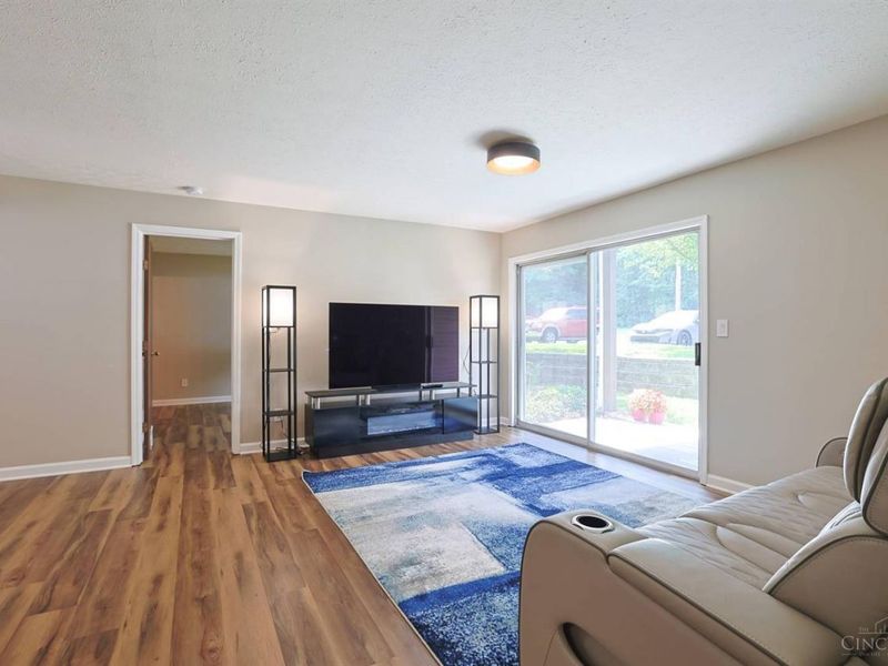 5982 Meadowcreek Drive, Unit 3, Miami Twp, OH 45150 Photo 4