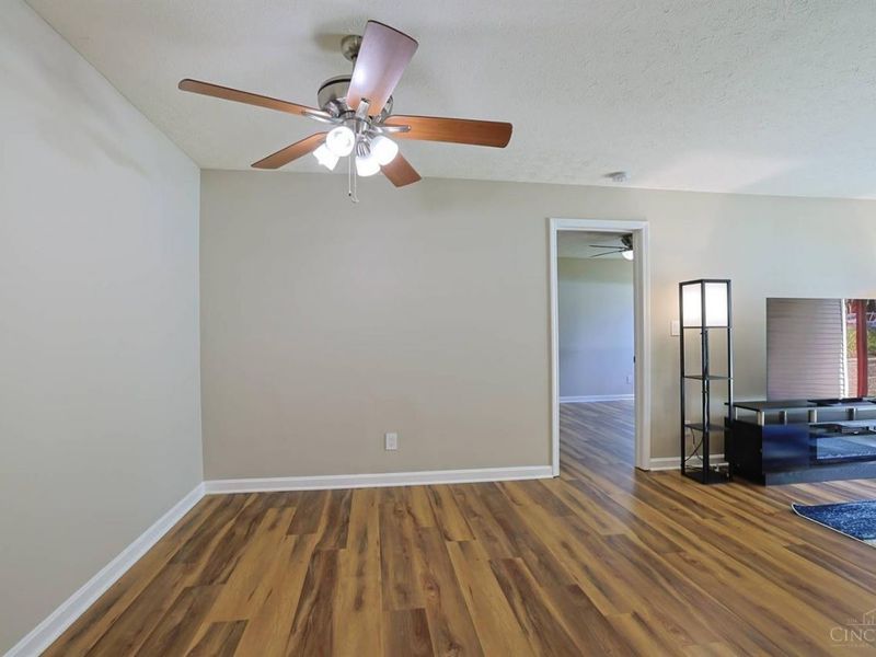 5982 Meadowcreek Drive, Unit 3, Miami Twp, OH 45150 Photo 7
