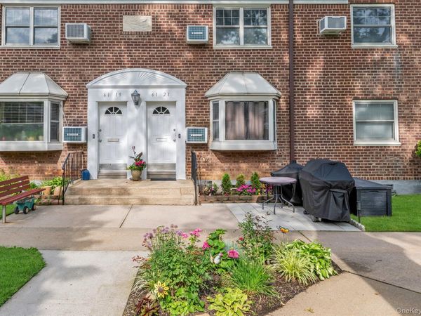 61-21 255th Street , Unit #3-975, Little Neck, NY 11362