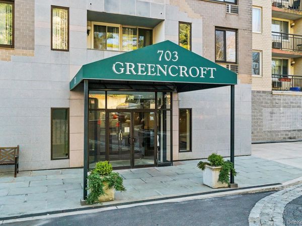 703 Pelham , New Rochelle, NY 10805