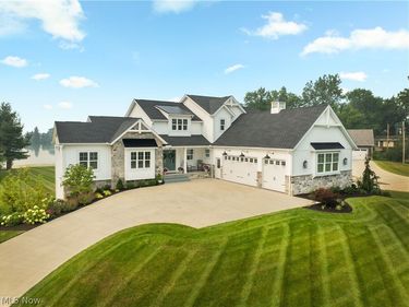 5768 Springlake Road NW, Canton, OH 44718