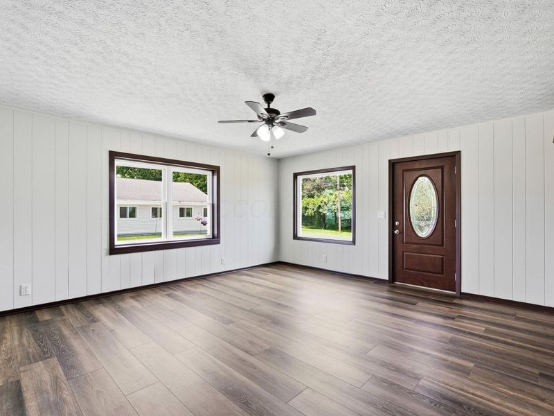 571 South Street , Delaware, OH 43015 Photo 3