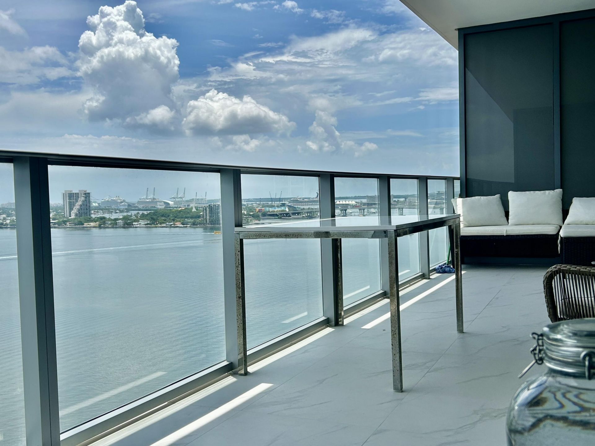 700 NE 24th Street, Unit 1606, Miami, FL 33137 Photo