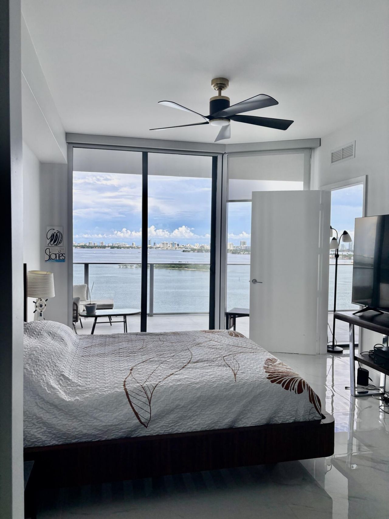 700 NE 24th Street, Unit 1606, Miami, FL 33137 Photo