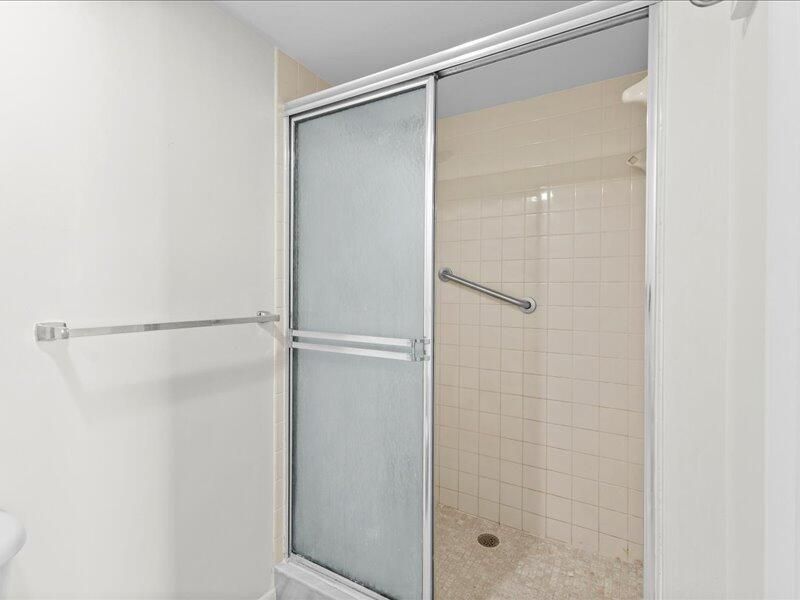 3501 Village Boulevard, Unit 406, West Palm Beach, FL 33409 Photo