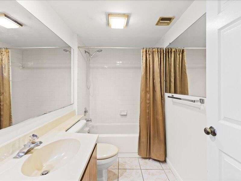 3501 Village Boulevard, Unit 406, West Palm Beach, FL 33409 Photo