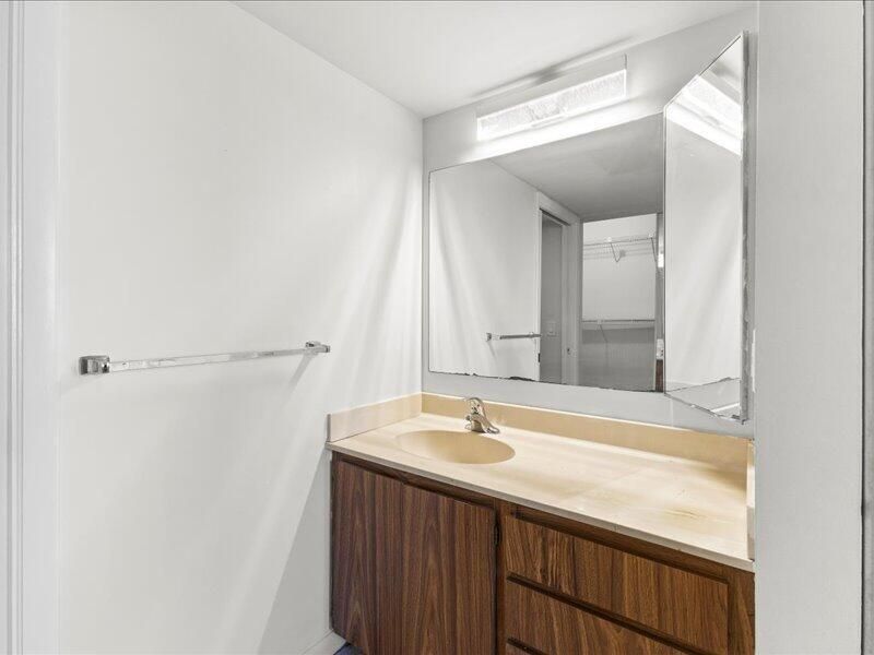 3501 Village Boulevard, Unit 406, West Palm Beach, FL 33409 Photo