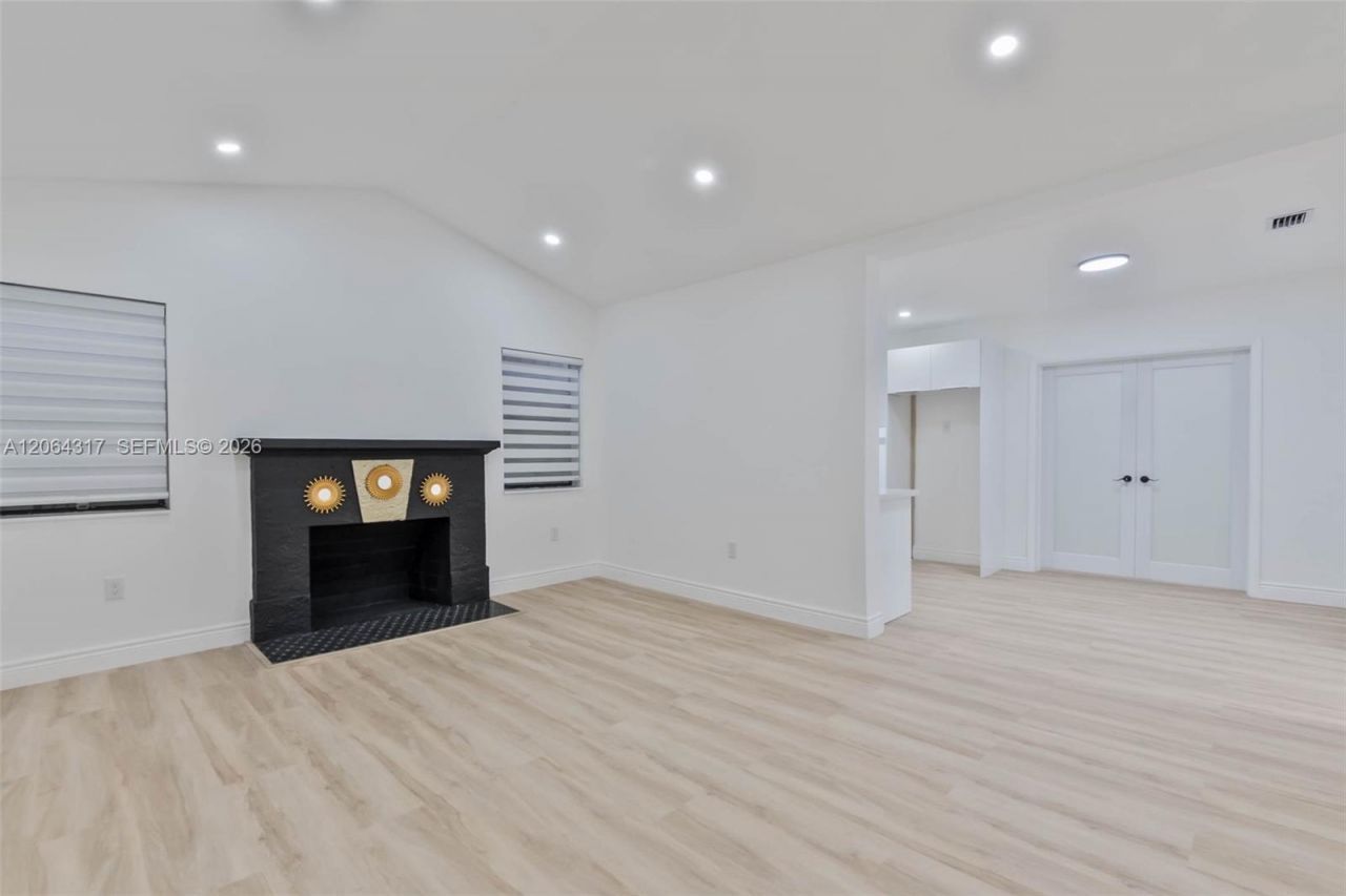 583 NW 47th Ter, Miami, FL 33127 Photo