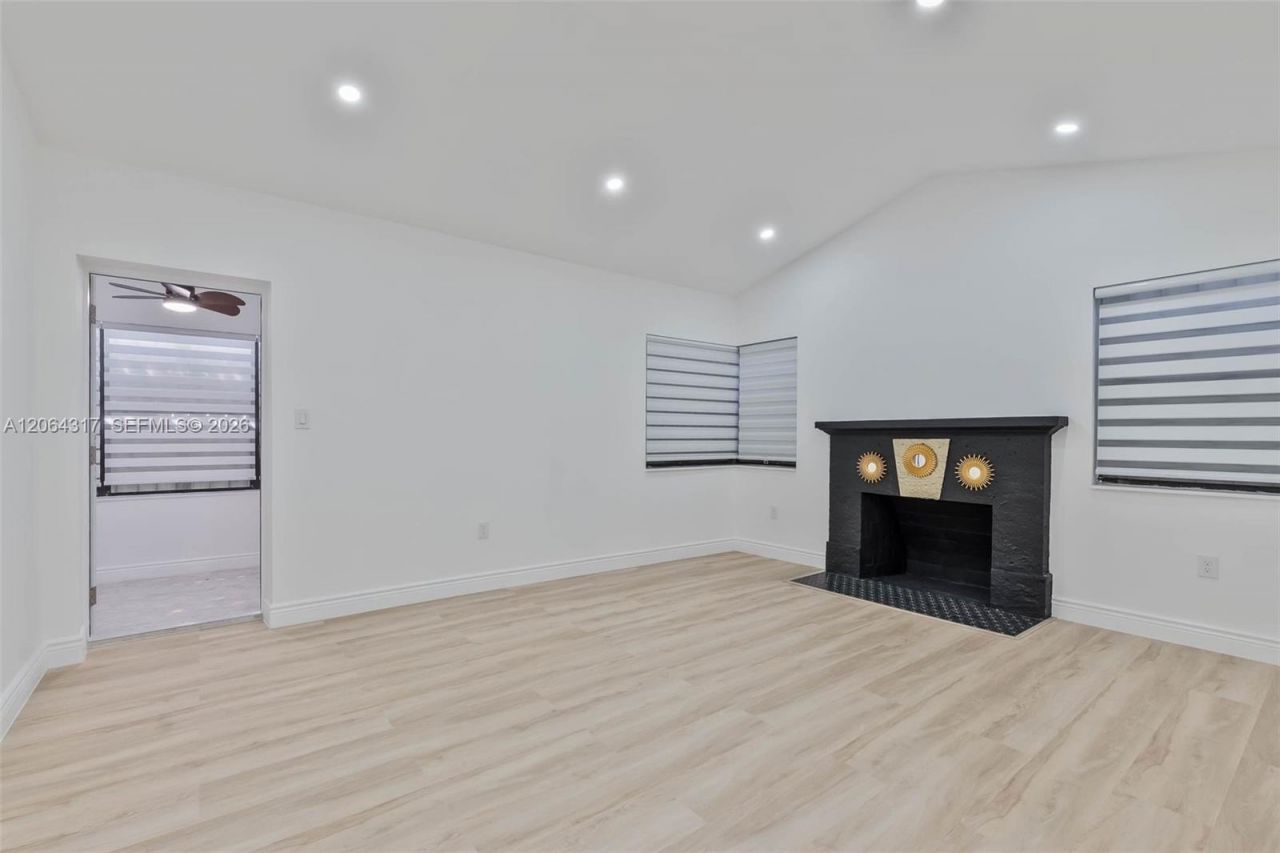 583 NW 47th Ter, Miami, FL 33127 Photo