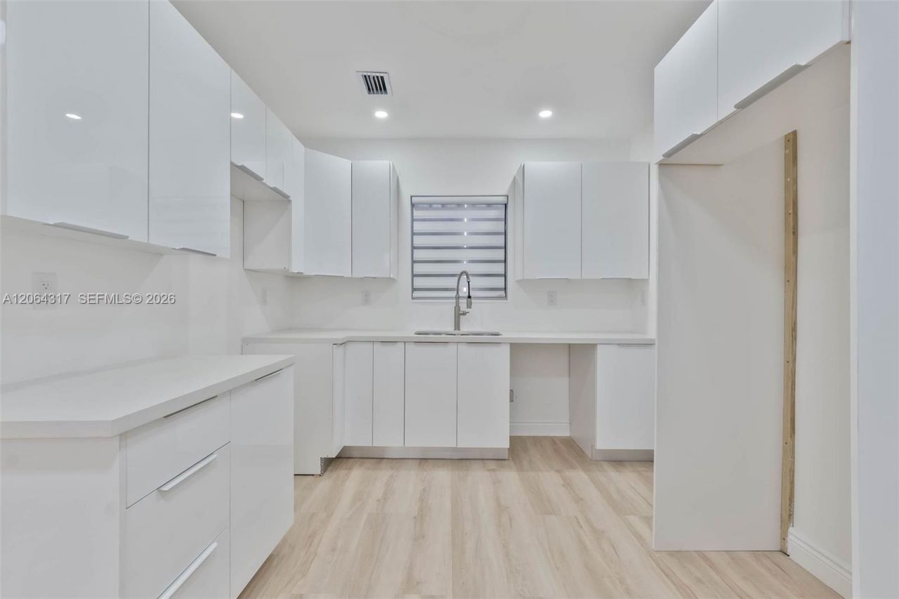 583 NW 47th Ter, Miami, FL 33127 Photo