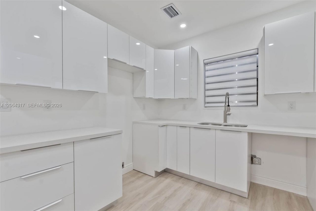 583 NW 47th Ter, Miami, FL 33127 Photo