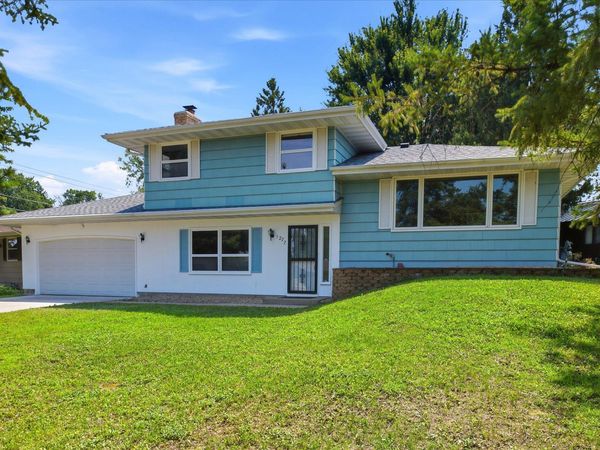 1277 Imperial Lane, New Brighton, MN 55112
