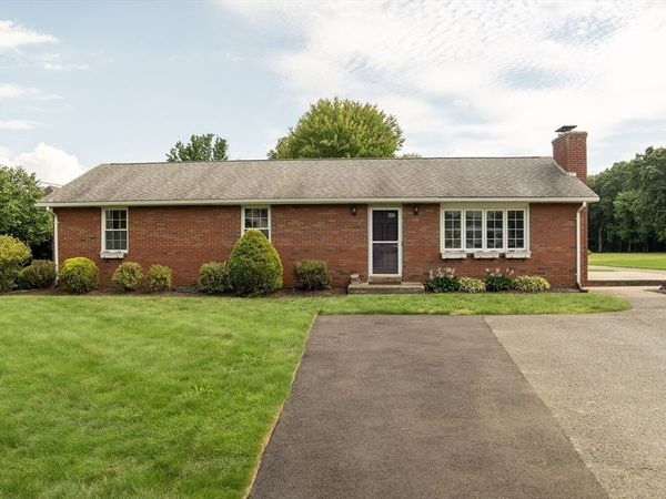 571 Mill St, Agawam, MA 01030