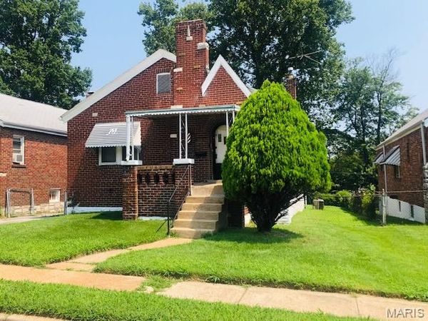 6997 Woodrow Avenue , St Louis, MO 63121