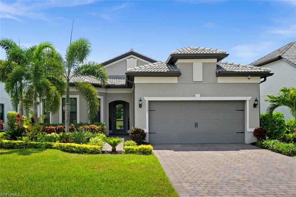 19025 Aqua Shore Dr, Fort Myers, FL 33913 Main Photo