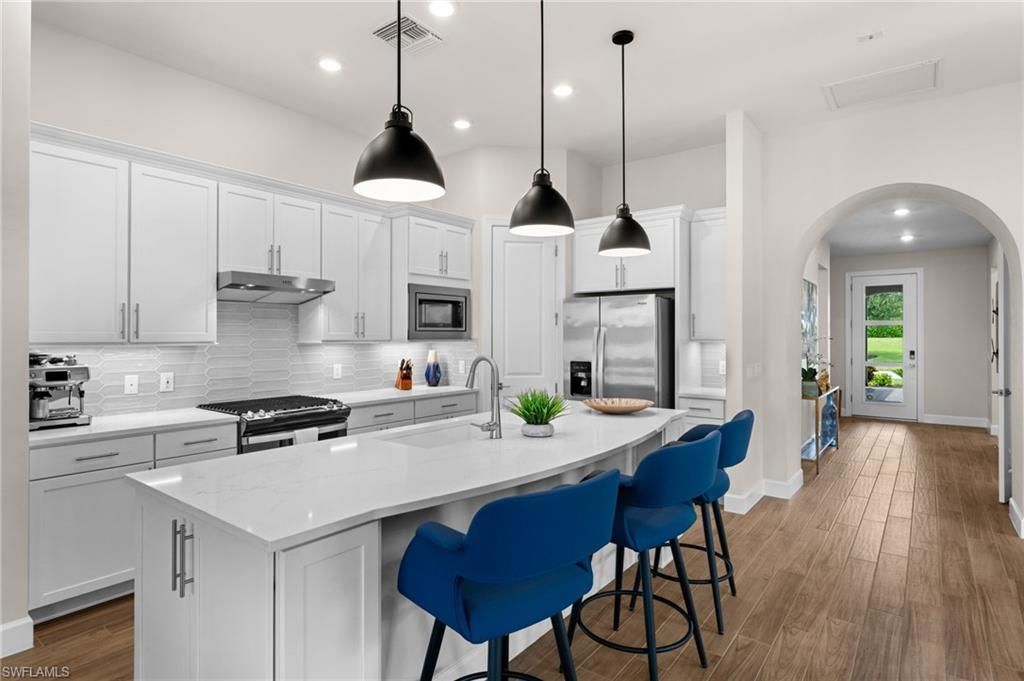 19025 Aqua Shore Dr, Fort Myers, FL 33913 Photo