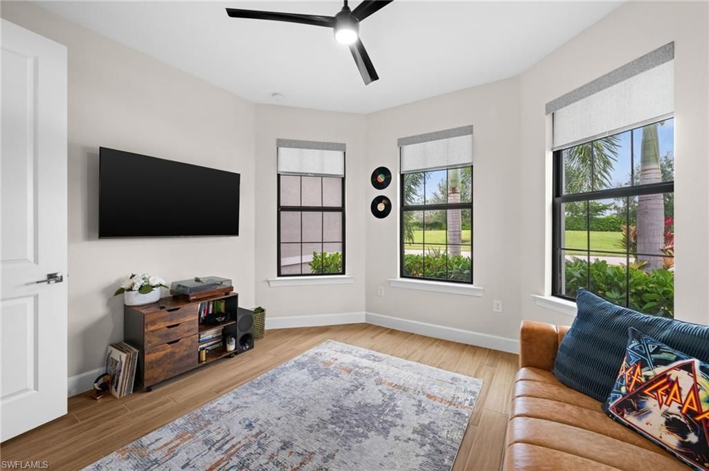 19025 Aqua Shore Dr, Fort Myers, FL 33913 Photo