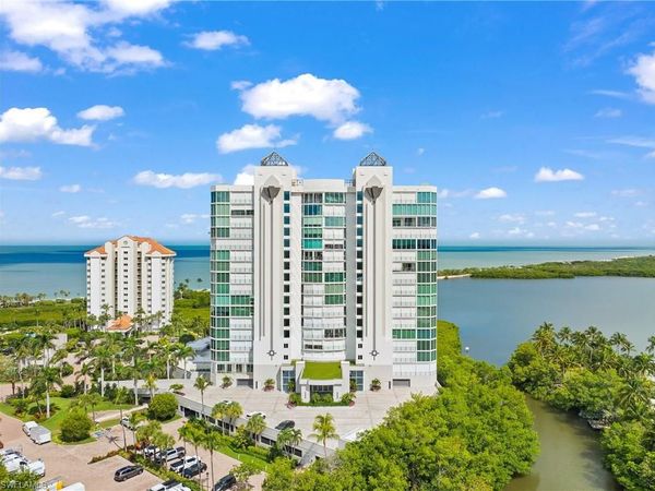 60 Seagate DR , Unit 105, NAPLES, FL 34103