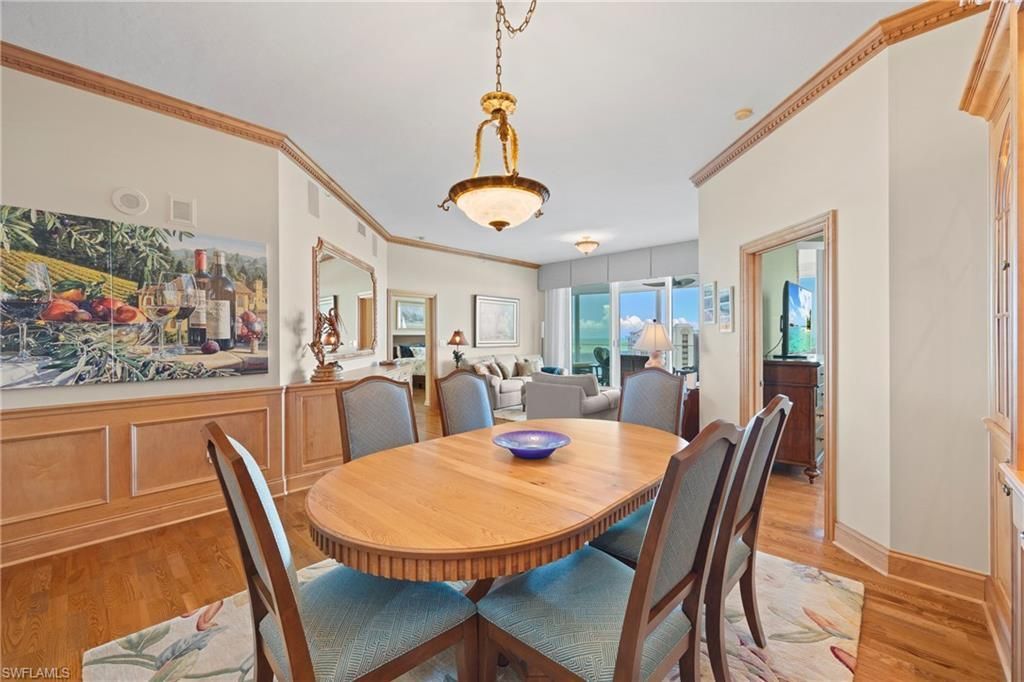 60 Seagate Dr , Unit 105, Naples, FL 34103 Photo