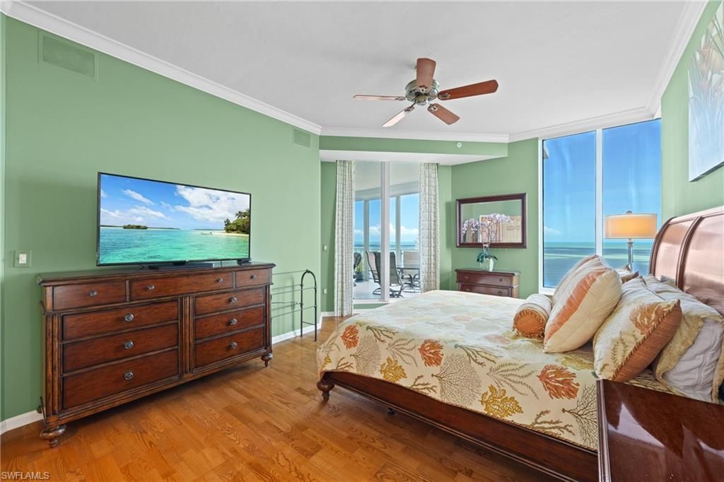 60 Seagate Dr , Unit 105, Naples, FL 34103 Photo