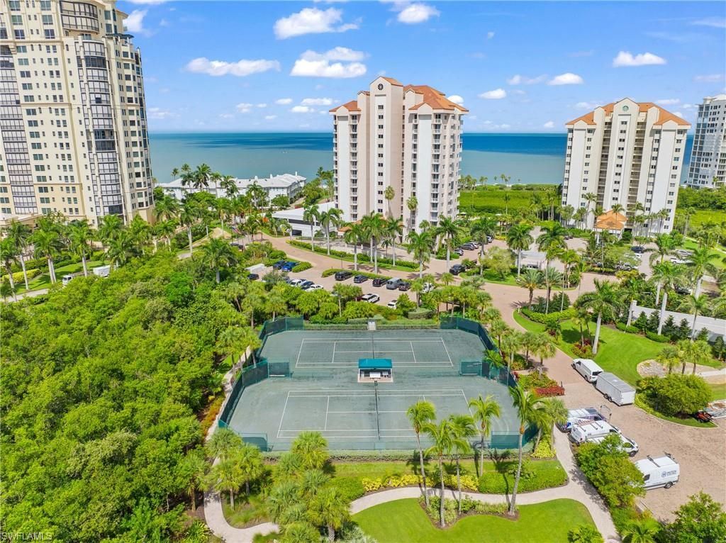 60 Seagate Dr , Unit 105, Naples, FL 34103 Photo