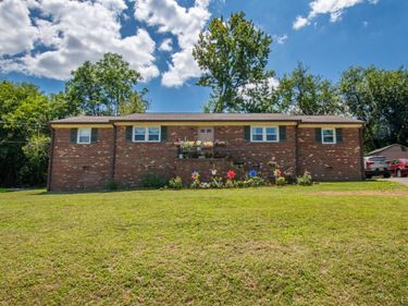 50 Village Road, Lynchburg, VA 24502