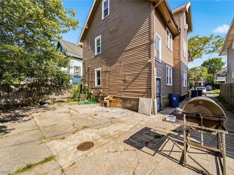 11912 Cromwell Avenue , Cleveland, OH 44120 Photo 3