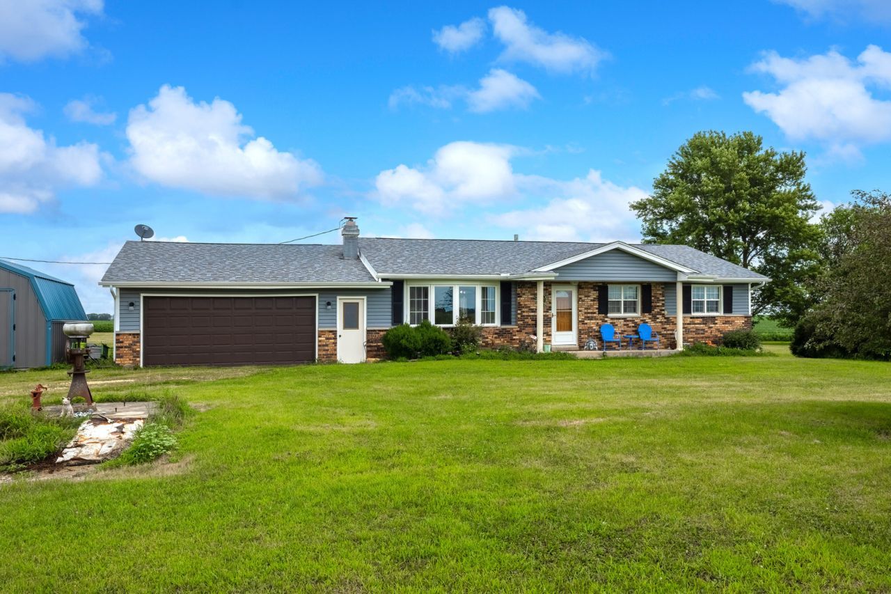2164 270th Street, Grand Mound, IA 52751 Main Photo