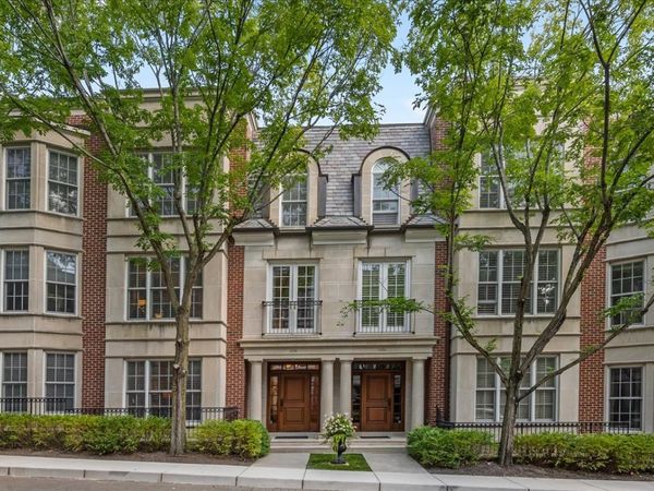 1038 N Western Avenue , Lake Forest, IL 60045