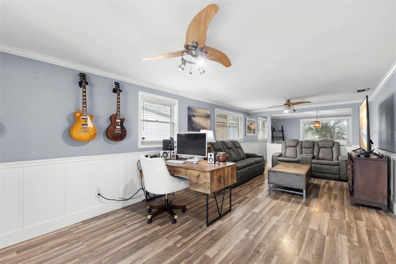 5210 6th Street S, Saint Petersburg, FL 33705 Photo