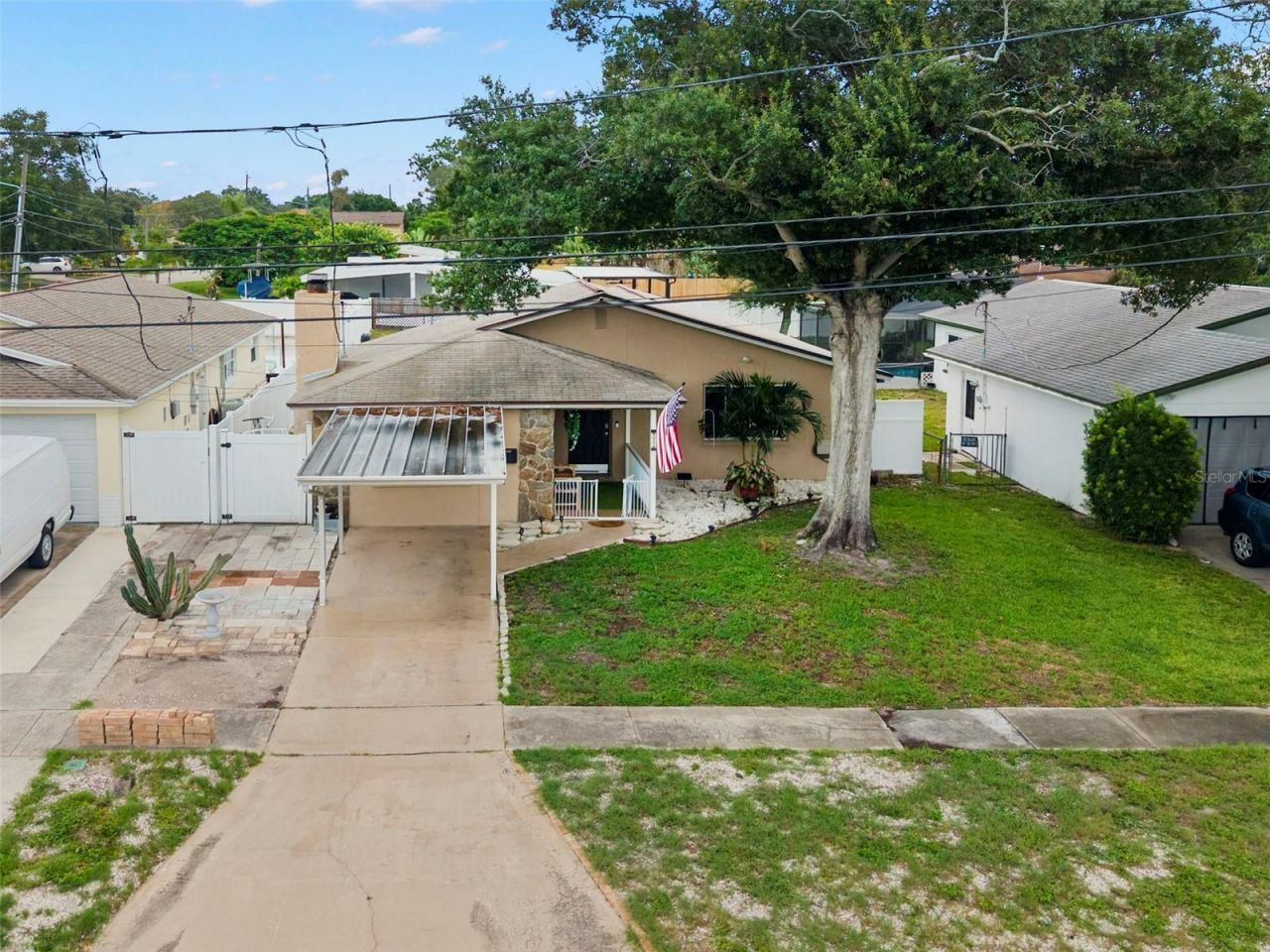 5210 6th Street S, Saint Petersburg, FL 33705 Photo