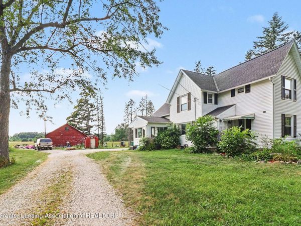 1233 N Eifert Road, Holt, MI 48842