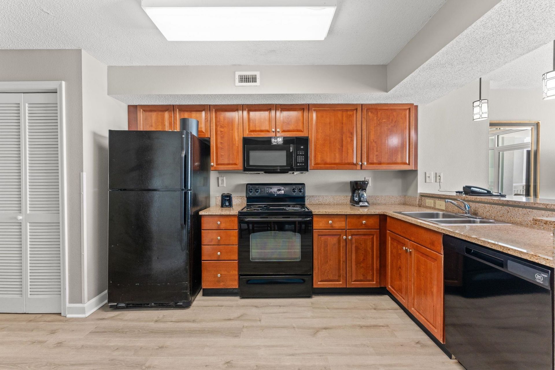 5300 N Ocean Blvd. Photo 11