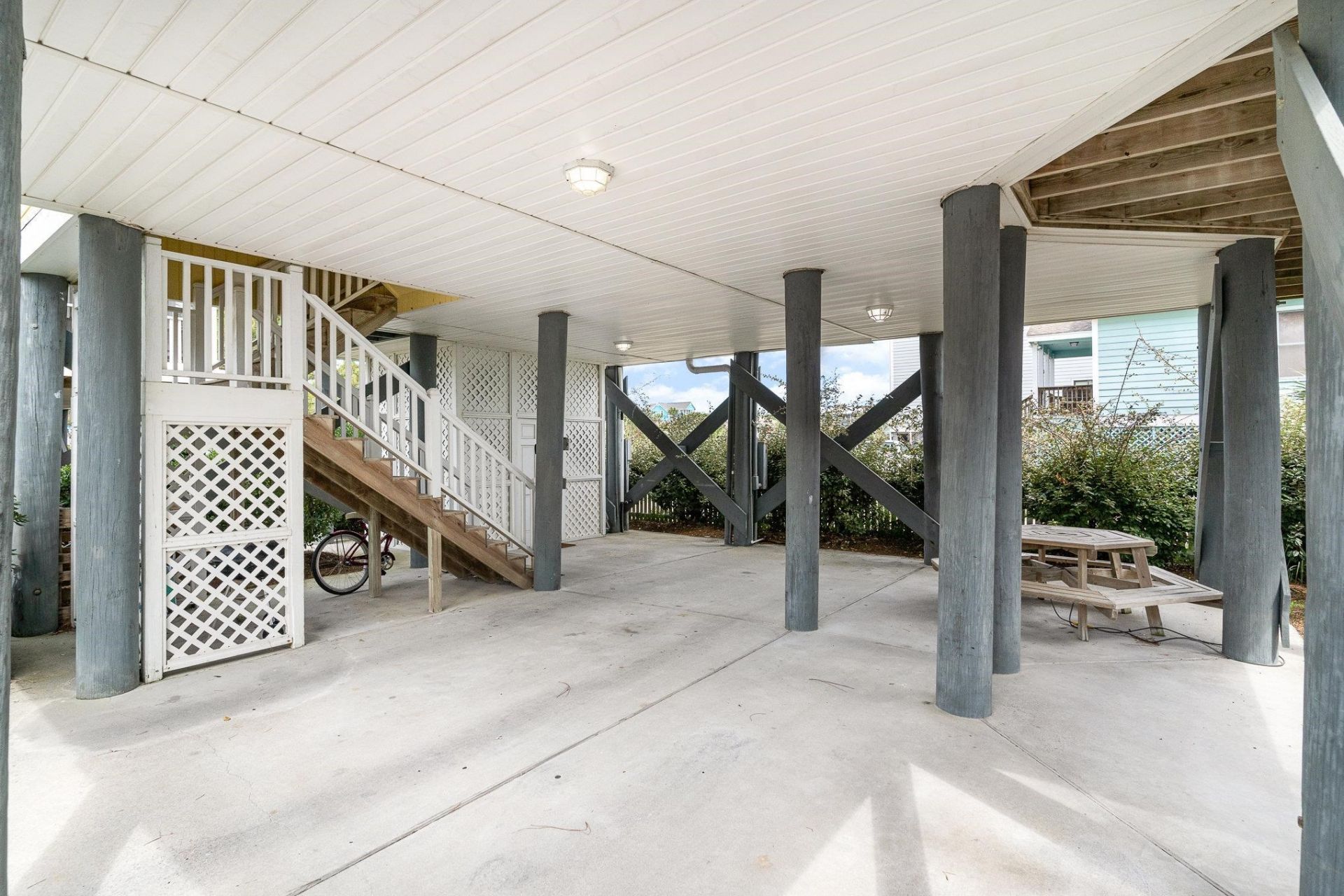 317 B N Ocean Blvd.  Photo 30