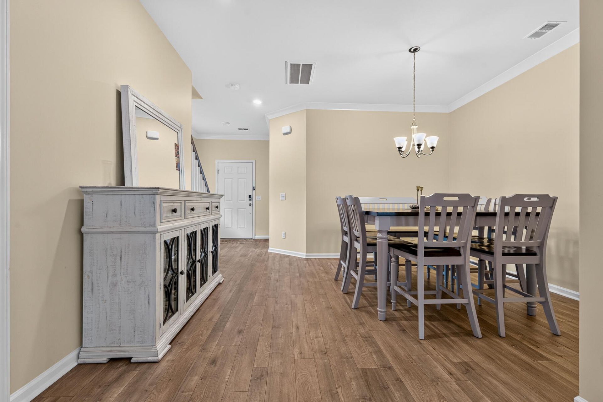 609 Squire Pope Road Photo 12