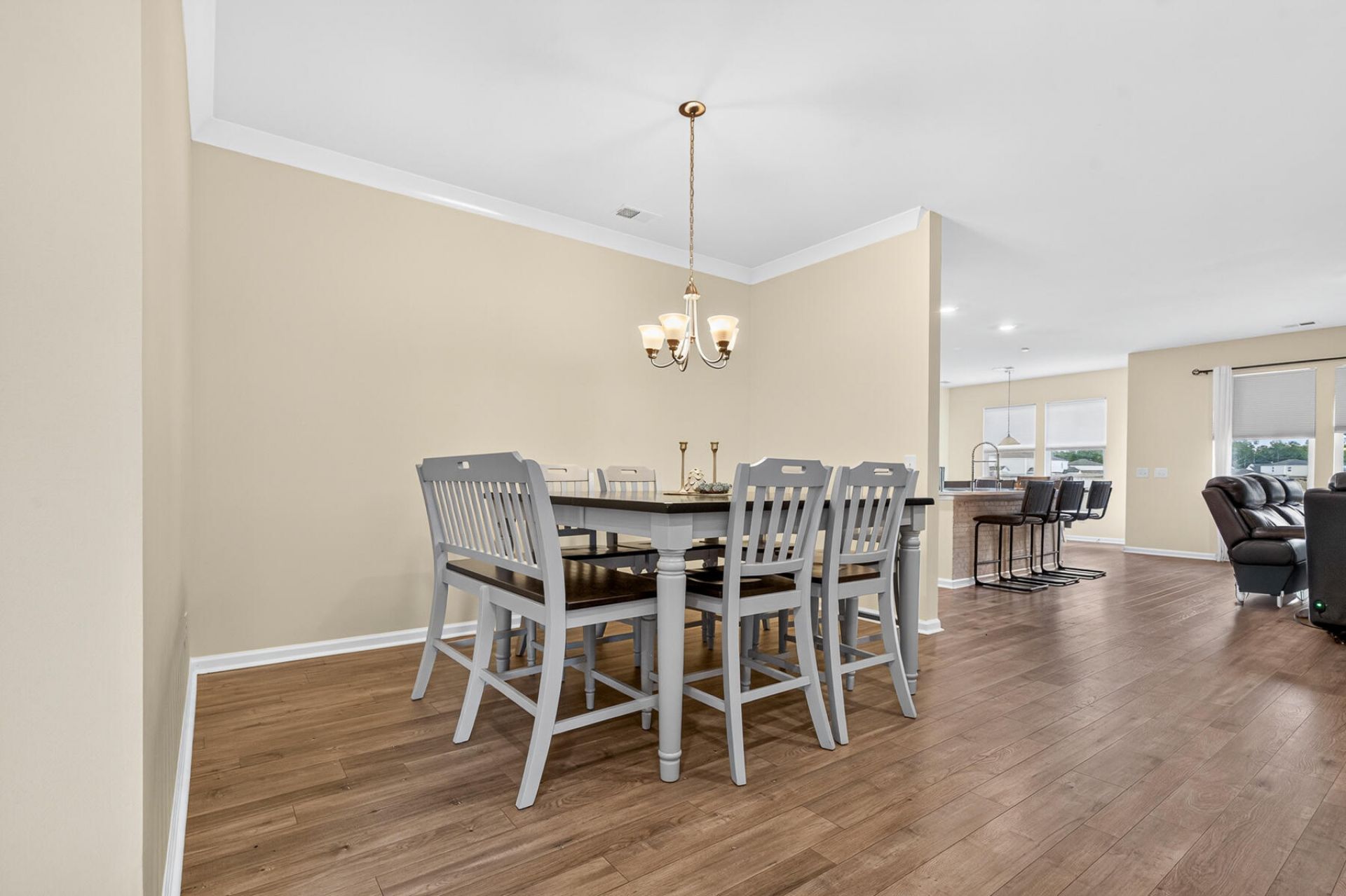 609 Squire Pope Road Photo 13