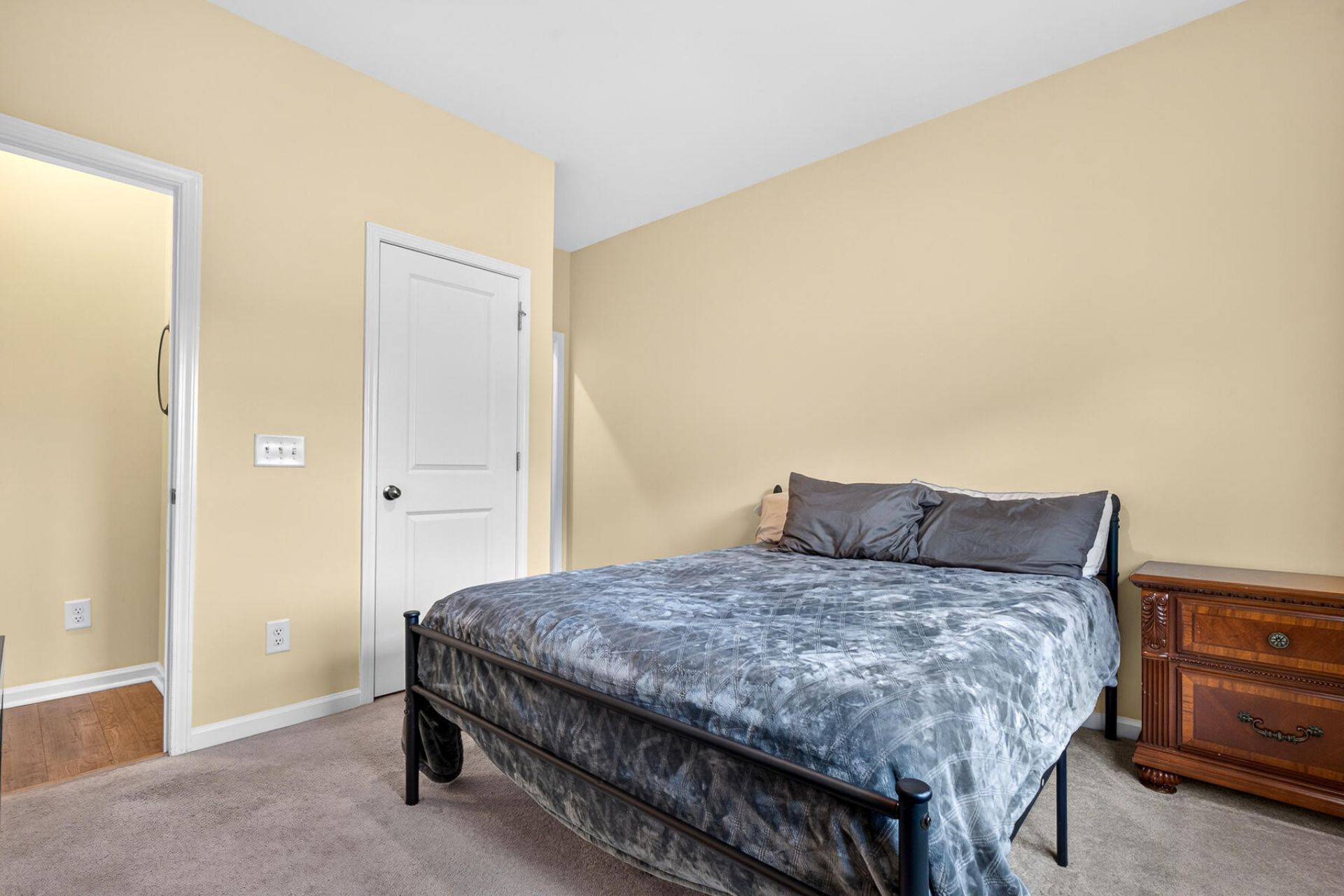 609 Squire Pope Road Photo 19