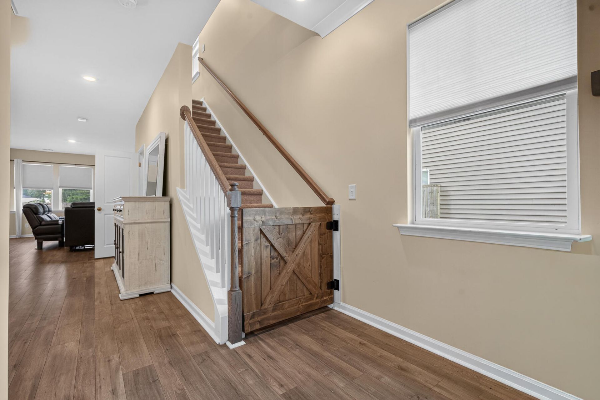 609 Squire Pope Road Photo 22