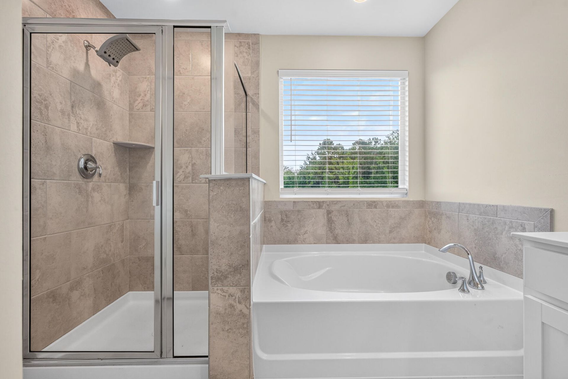 609 Squire Pope Road Photo 28