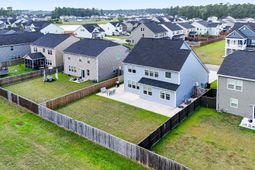 609 Squire Pope Road photo 4
