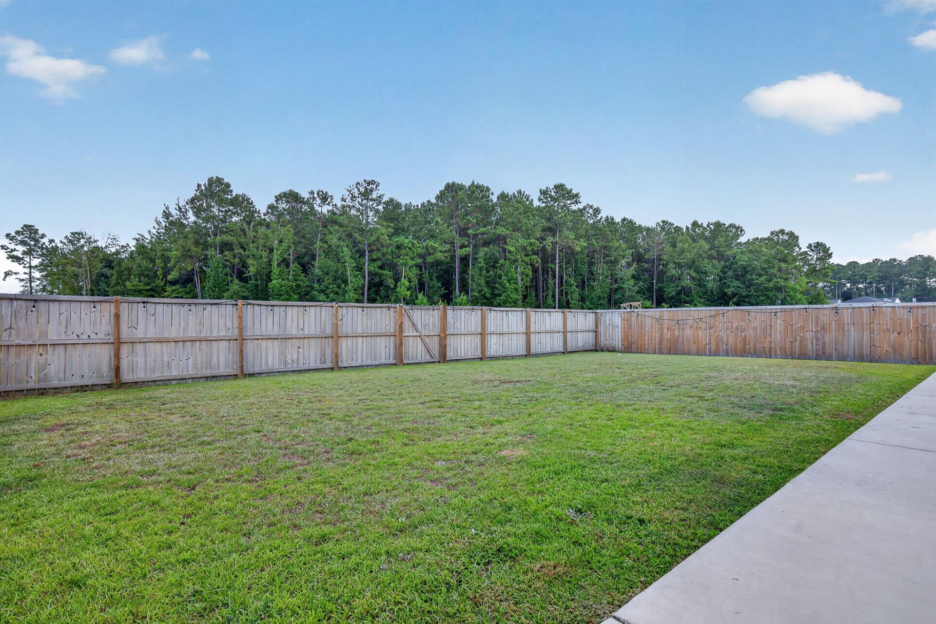 609 Squire Pope Road Photo 47