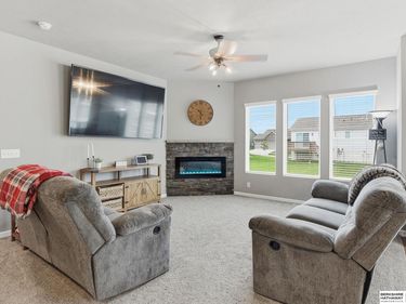 21052 Monroe Street, Elkhorn, NE 68022
